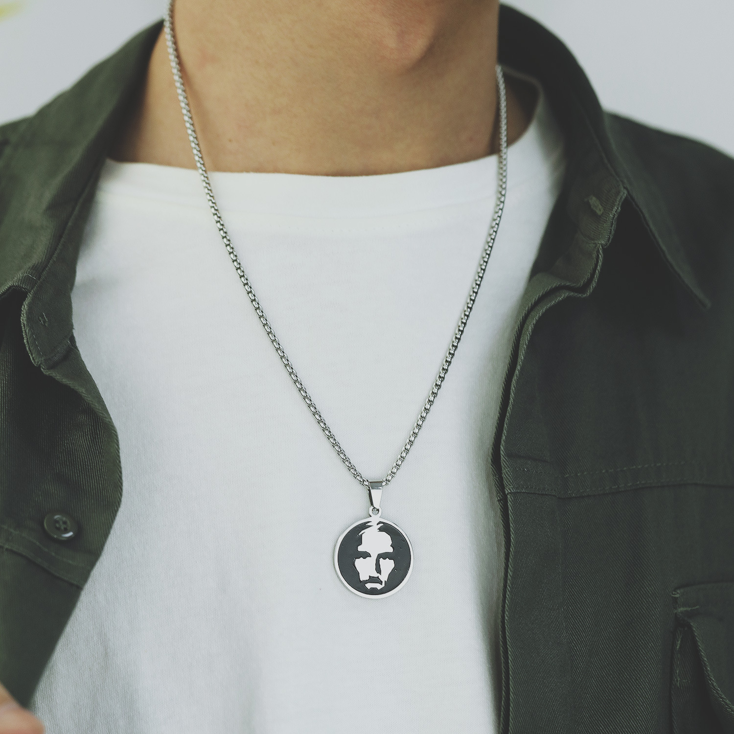 Collar Rostro de Jesús Acero - Imagen 3